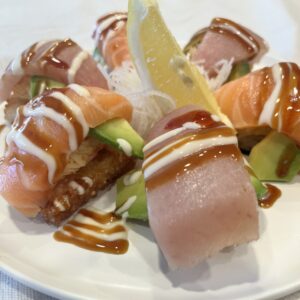 Spicy Salmon & Tuna (6 Pcs)